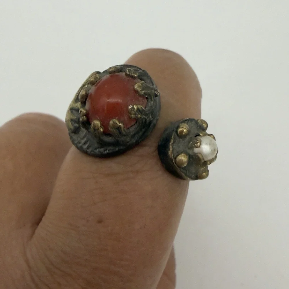 Vtg Carnelian Brass Ring Tibetan Tribal Statement By Pass Abstract Animal 7.5